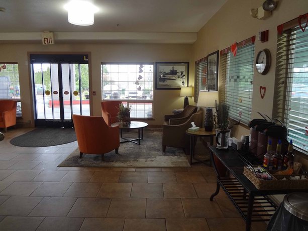 Imagen de los interiores del Hotel Best Western Oak Meadows Inn. Foto 19