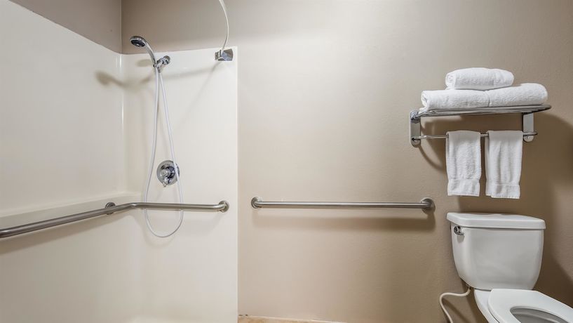 Imagen de la habitación del Hotel Best Western Oak Meadows Inn. Foto 12