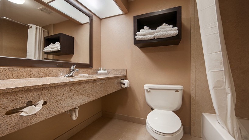 Imagen de la habitación del Hotel Best Western Oceanfront. Foto 9