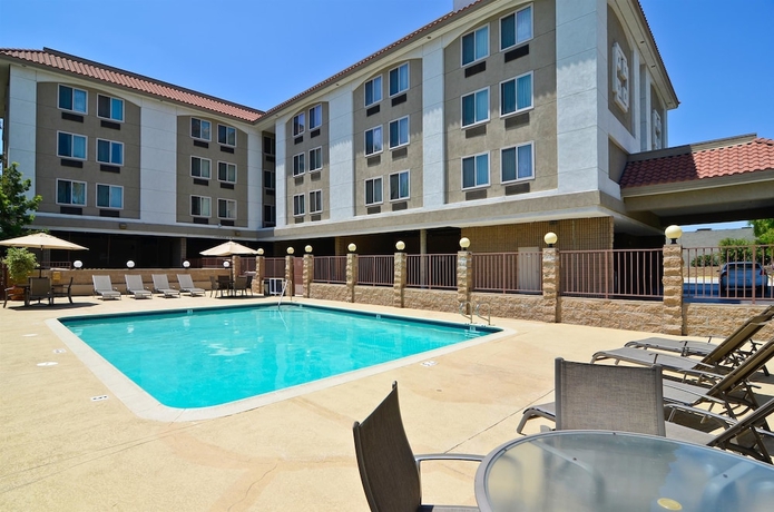 Imagen de la piscina del Hotel Best Western Of Long Beach. Foto 19