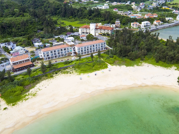 Imagen de los exteriores del Hotel Best Western Okinawa Onna Beach. Foto 13