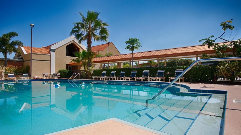 Imagen de la piscina del Hotel Best Western Orlando West. Foto 13