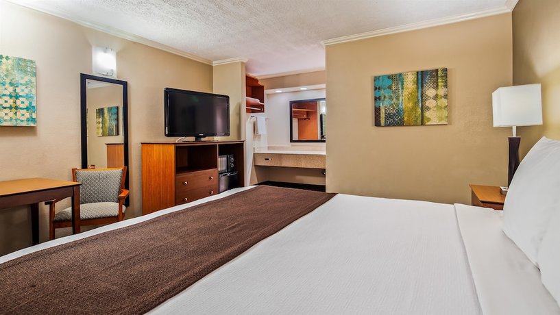 Imagen de la habitación del Hotel Best Western Oxnard Inn. Foto 11