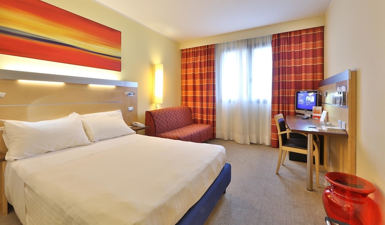 Imagen de la habitación del Hotel Best Western Palace Inn. Foto 7