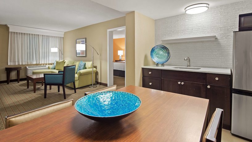 Imagen de la habitación del Hotel Best Western Palm Beach Lakes. Foto 13