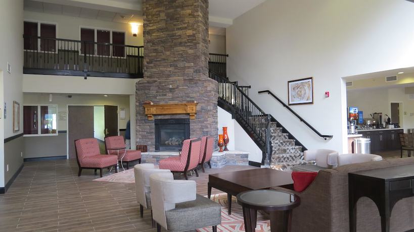 Imagen de los interiores del Hotel Best Western Palmyra Inn And Suites. Foto 15