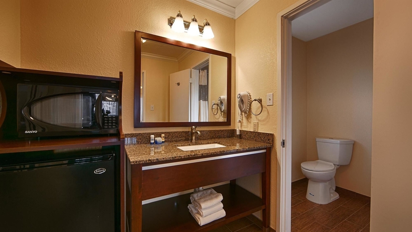 Imagen de la habitación del Hotel Best Western Park Crest Inn. Foto 5