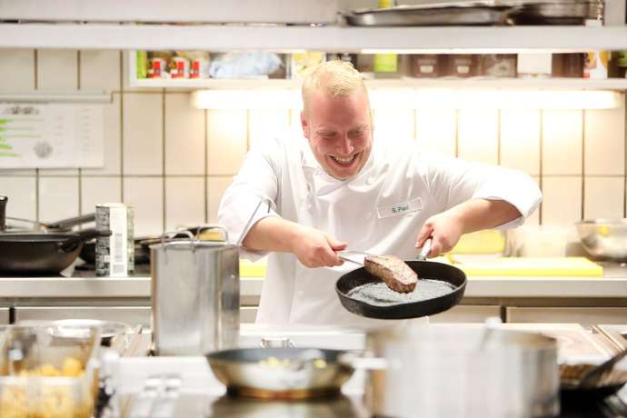 Imagen del bar/restaurante del Hotel Best Western Parkhotel Brehna-Halle. Foto 7