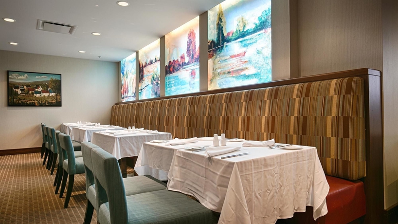 Imagen del bar/restaurante del Hotel Best Western Parkway. Foto 2