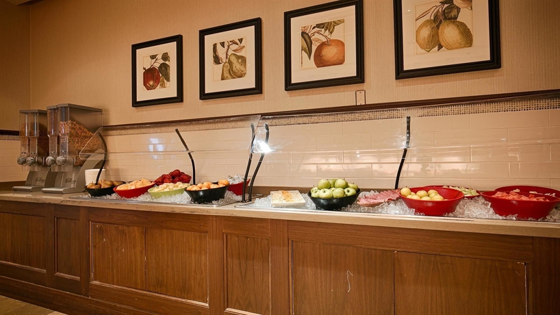 Imagen del bar/restaurante del Hotel Best Western Parkway. Foto 3