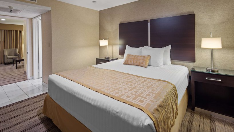 Imagen de la habitación del Hotel Best Western Pasadena Royale Inn and Suites. Foto 12