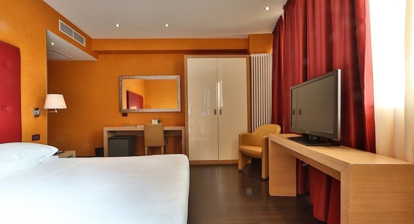 Imagen de la habitación del Hotel Best Western Piemontese, Bergamo. Foto 11