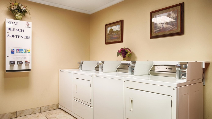 Imagen de la habitación del Hotel Best Western Pineywoods Inn. Foto 7