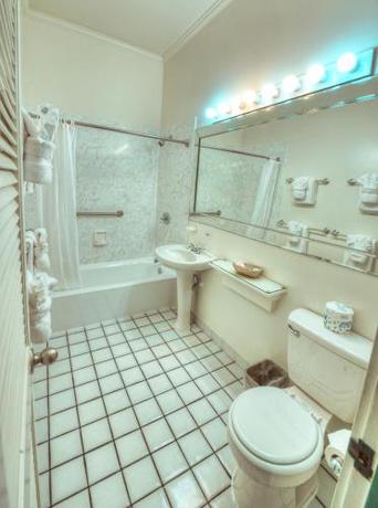 Imagen de la habitación del Hotel Best Western Pioneer Inn. Foto 5