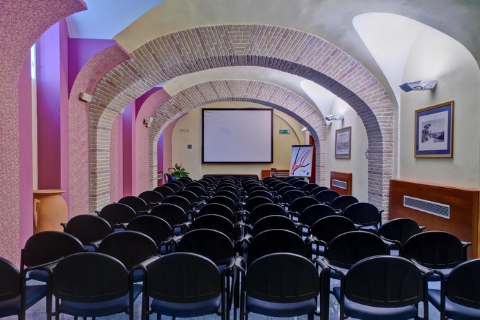 Imagen de los interiores del Hotel Best Western Plaza. Foto 12