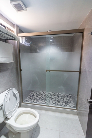Imagen de la habitación del Hotel Best Western Plaza Matamoros. Foto 12