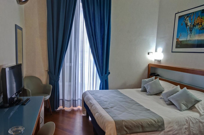 Imagen de la habitación del Hotel Best Western Plaza, N&aacute;poles. Foto 11