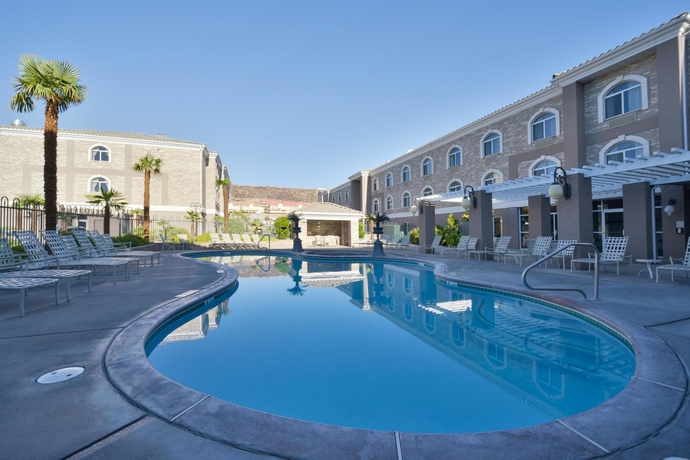 Imagen de la piscina del Hotel Best Western Plus Abbey Inn. Foto 16