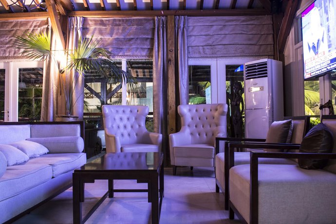 Imagen del bar/restaurante del Hotel Best Western Plus Accra Beach. Foto 3