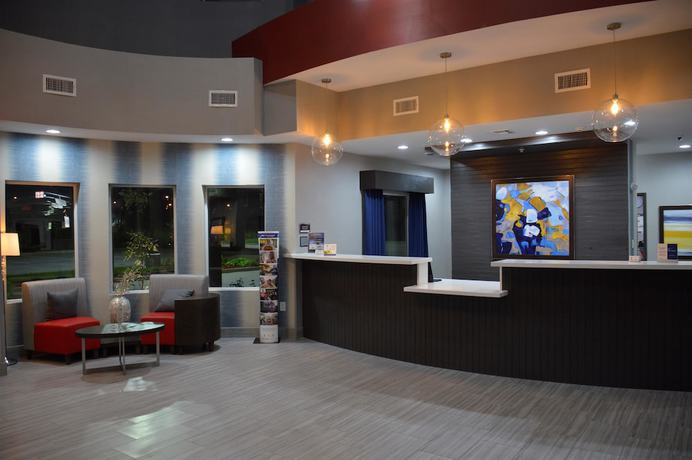 Imagen de los interiores del Hotel Best Western Plus Airport Inn & Suites. Foto 19