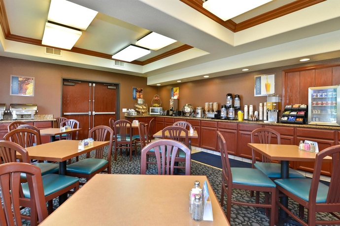 Imagen del bar/restaurante del Hotel Best Western Plus Airport Inn and Suites, Oakland. Foto 2