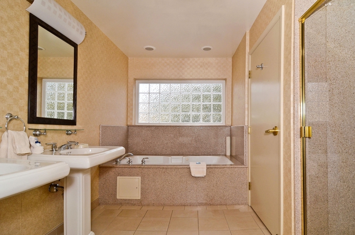 Imagen de la habitación del Hotel Best Western Plus All Suites Inn. Foto 8