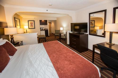 Imagen de la habitación del Hotel Best Western Plus Ambassador Suites Venice. Foto 8