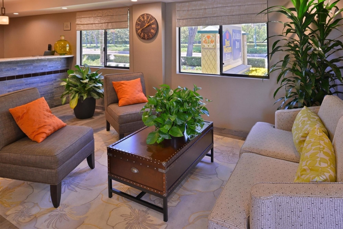 Imagen de los interiores del Hotel Best Western Plus Anaheim Inn. Foto 10