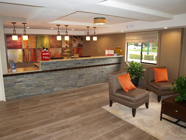 Imagen de los interiores del Hotel Best Western Plus Anaheim Inn. Foto 11