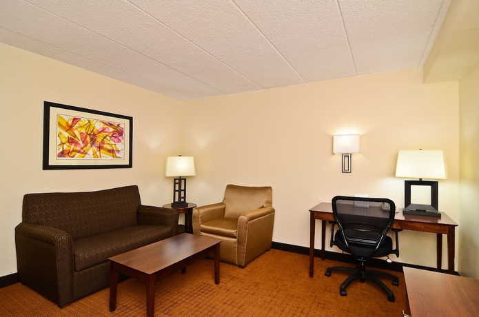 Imagen de la habitación del Hotel Best Western Plus Arbour Inn And Suites. Foto 17