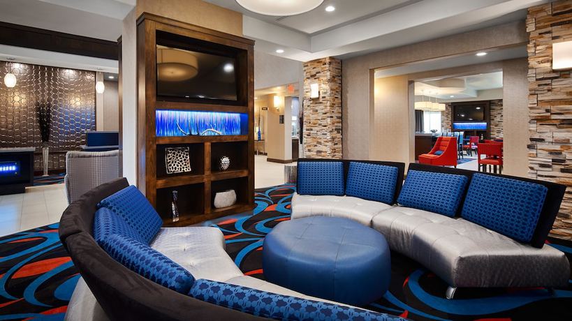 Imagen de los interiores del Hotel Best Western Plus Ardmore Inn And Suites. Foto 18
