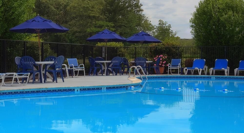 Imagen de la piscina del Hotel Best Western Plus At Historic Concord. Foto 10