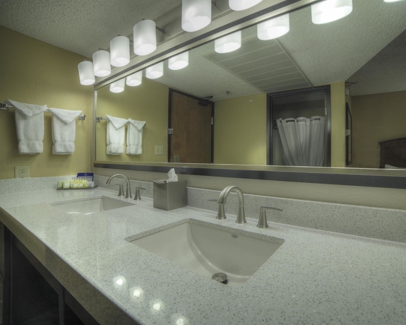 Imagen de la habitación del Hotel Best Western Plus At Lake Powell. Foto 11