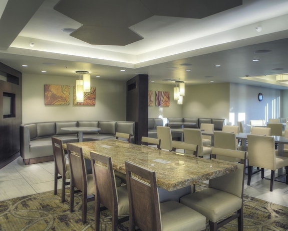 Imagen del bar/restaurante del Hotel Best Western Plus At Lake Powell. Foto 4