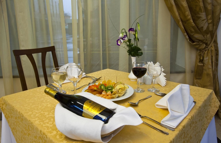 Imagen del bar/restaurante del Hotel Best Western Plus Atakent Park. Foto 5