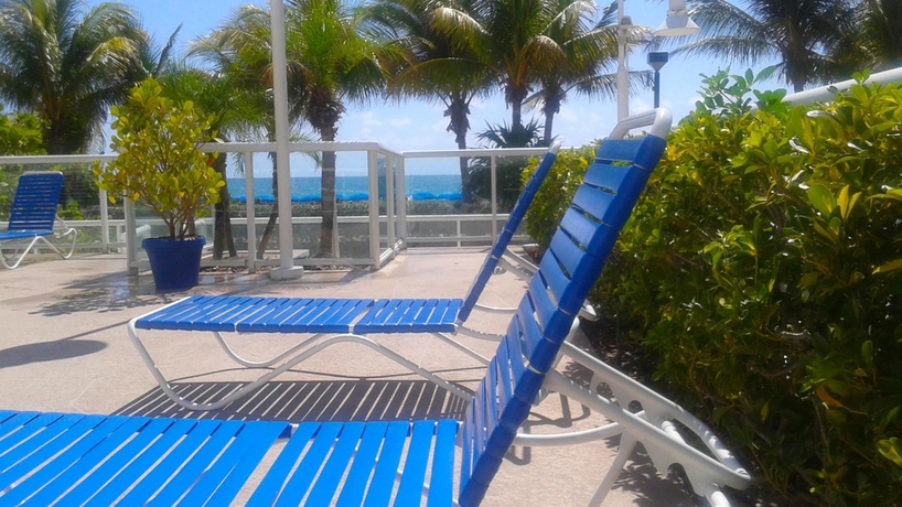 Imagen de la piscina del Hotel Best Western Plus Atlantic Beach Resort. Foto 14