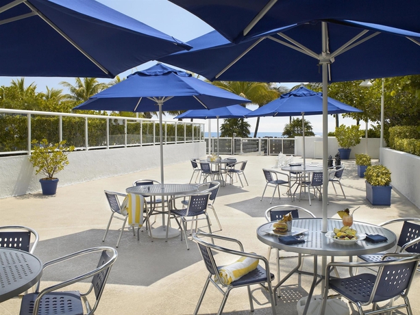 Imagen del bar/restaurante del Hotel Best Western Plus Atlantic Beach Resort. Foto 6