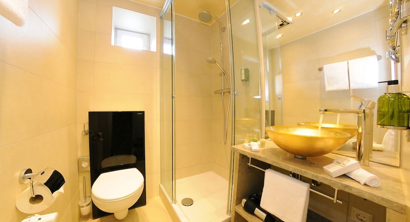 Imagen de la habitación del Hotel Best Western Plus Atrium. Foto 11