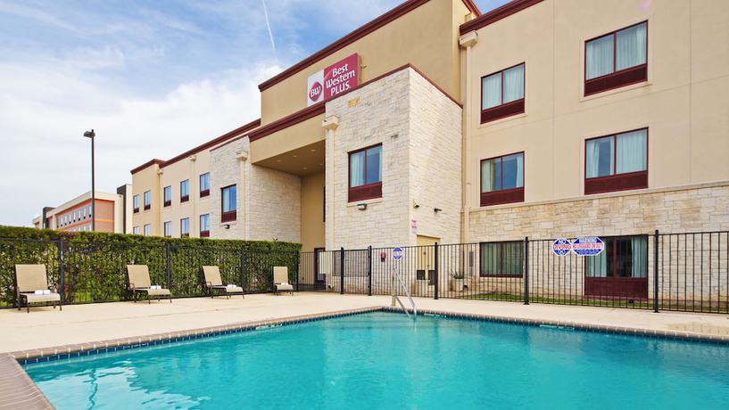 Imagen de la piscina del Hotel Best Western Plus Austin Airport Inn and Suites. Foto 20