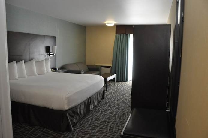 Imagen de la habitación del Hotel Best Western Plus Barrie. Foto 13