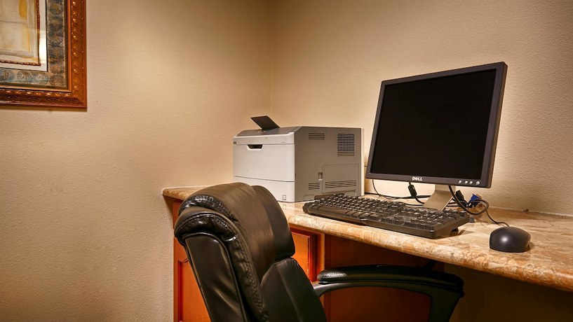 Imagen de los interiores del Hotel Best Western Plus Bass And Suites. Foto 17