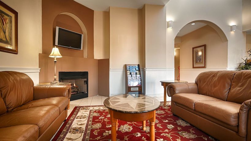 Imagen de los interiores del Hotel Best Western Plus Bass And Suites. Foto 18