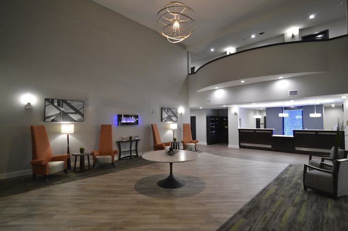 Imagen de los interiores del Hotel Best Western Plus Bay City Inn and Suites. Foto 20