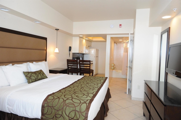 Imagen de la habitación del Hotel Best Western Plus Beach Resort. Foto 2