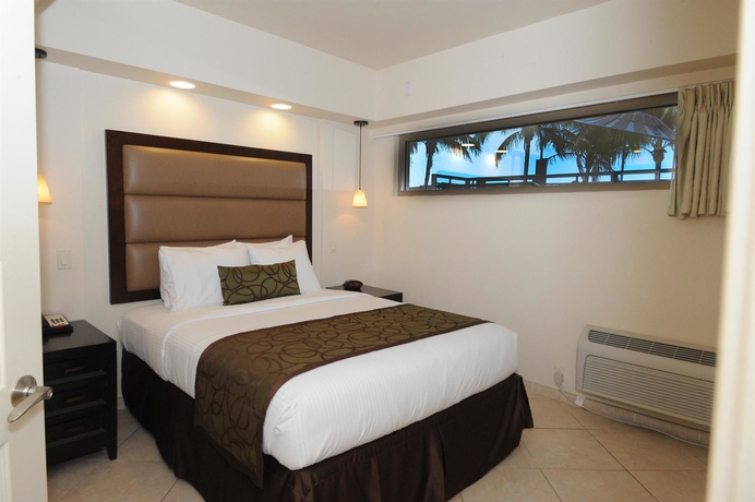 Imagen de la habitación del Hotel Best Western Plus Beach Resort. Foto 9