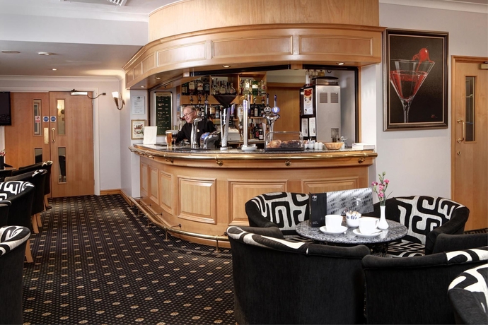Imagen del bar/restaurante del Hotel Best Western Plus Bentley and Spa. Foto 4