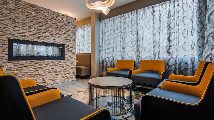 Imagen de los interiores del Hotel Best Western Plus Bloomington East. Foto 12