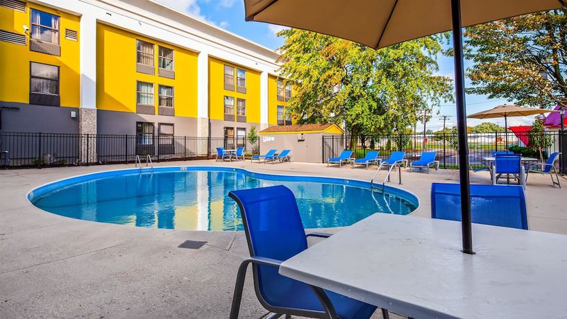 Imagen de la piscina del Hotel Best Western Plus Bloomington East. Foto 20