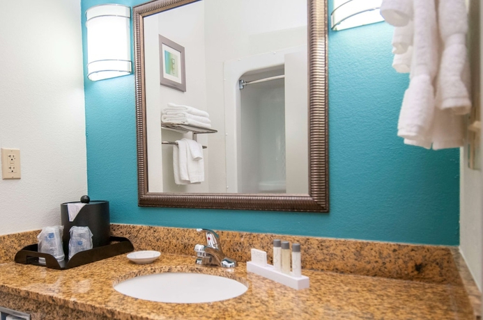 Imagen de la habitación del Hotel Best Western Plus Blue Angel Inn. Foto 9