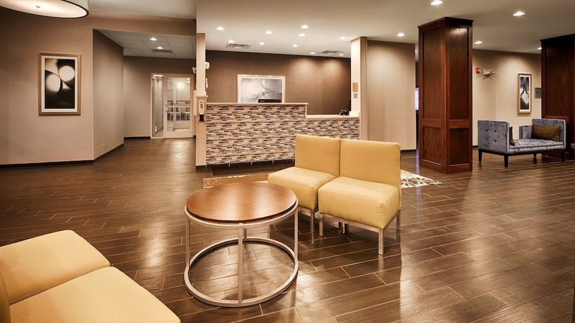 Imagen de los interiores del Hotel Best Western Plus Boardman Inn And Suites. Foto 13